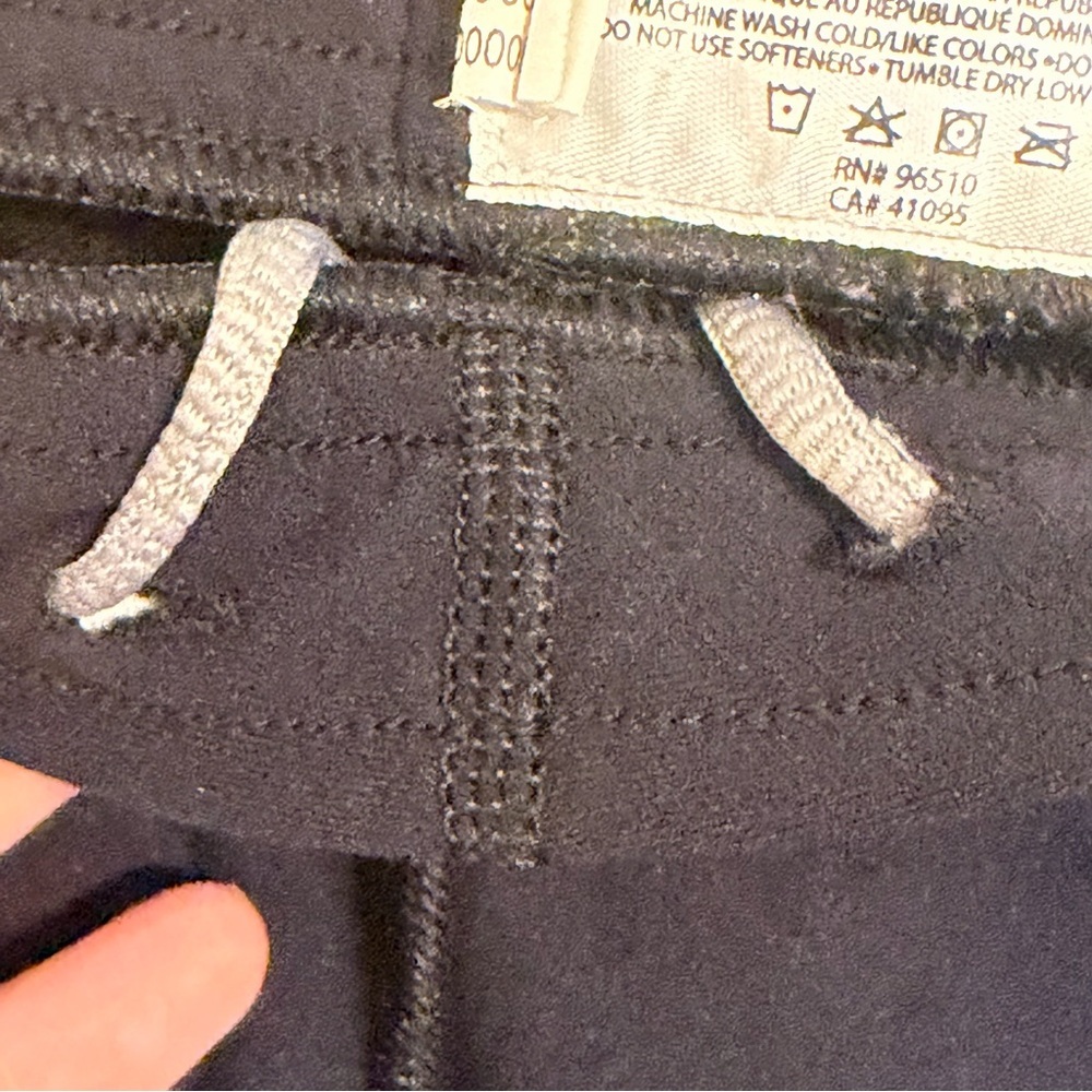 Under Armour Youth XL Black Compression Leggings Base Layer Athletic Pants - Picture 6 of 8